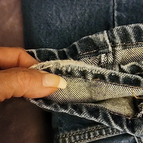 Levi's Classic Straight Blue Jeans - Picture 3 of 6